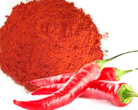 Pimentón y chile rojo en polvo