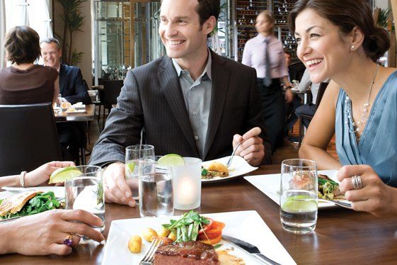 El menú con contenido calórico influye en la elección del plato.