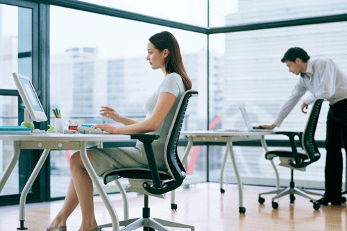 Es más rentable para las mujeres trabajar donde hay menos hombres